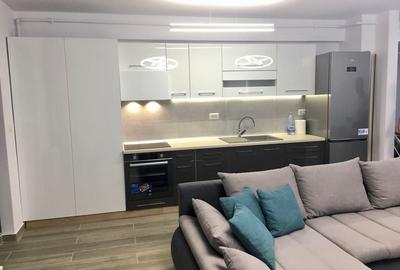 Apartament cu 2 camere decomandat în Central - 2
