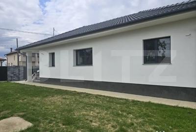 Casă cu 2 camere cu Teren 780 Mp în Lazuri - 1