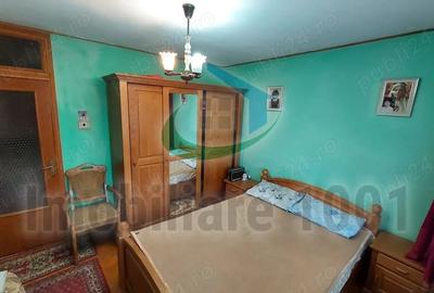 Apartament cu 4 camere decomandat în Ultracentral