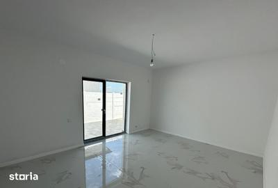 Casă cu 3 camere cu Teren 280 Mp în Clinceni