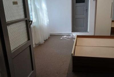 Casă cu 4 camere cu Teren 105 Mp în Andronache - 3