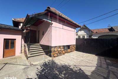 Casă cu 3 camere cu Canalizare în Rășinari - 8