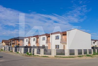 Casă cu 3 camere cu Teren 297.85998535156 Mp în Sebeș - 1