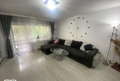Apartament cu 3 camere în Baicului