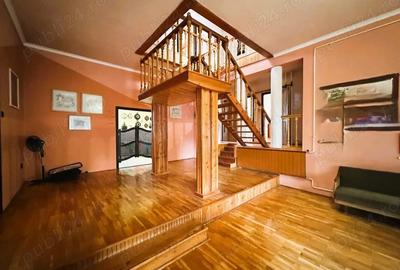 Casă cu 4 camere cu Teren 630 Mp în Central - 3