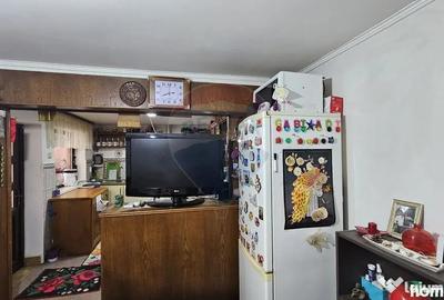 Casă cu 3 camere cu Teren 200 Mp în Central
