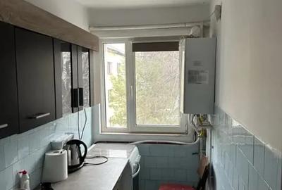 Apartament cu 2 camere nedecomandat în George Enescu