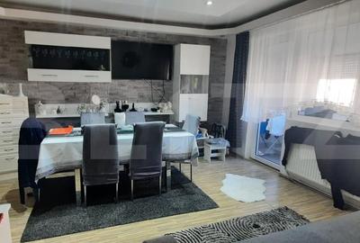 Apartament cu 3 camere decomandat, mobilat în Micro 15
