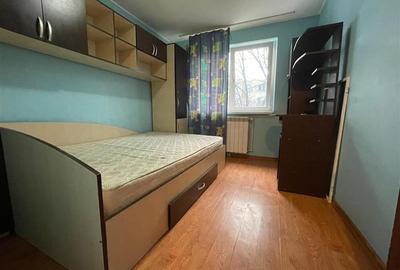 Apartament cu 3 camere semidecomandat, mobilat în Spitalului - 4