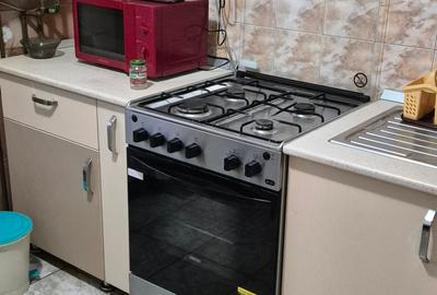 Apartament cu 2 camere decomandat în Micro 12 - 2