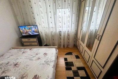 Apartament cu 4 camere decomandat în Drăgănești-Olt