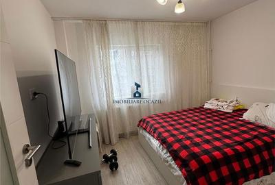Apartament cu 3 camere semidecomandat în Berceni - 2
