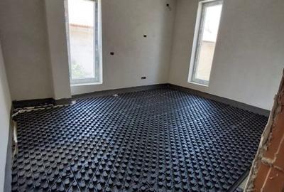 Duplex cu 4 camere cu Canalizare în Central - 19