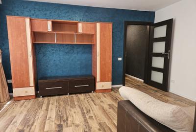 Apartament cu 2 camere semidecomandat în Trivale - 1
