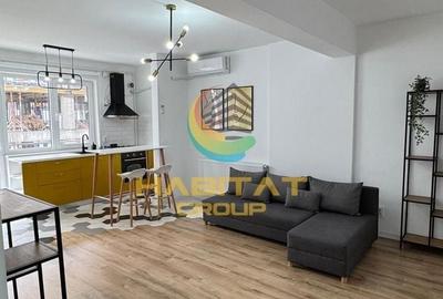Apartament cu 2 camere semidecomandat, mobilat în Sud