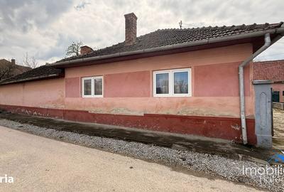 Casă cu 6 camere cu Teren 500 Mp în Sălașu de Sus - 8