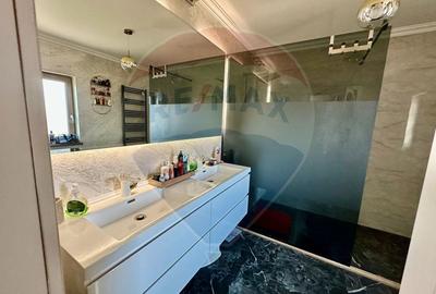 Casă cu 5 camere cu Teren 960 Mp în Vânători - 15