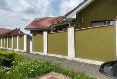 Casă cu 6 camere cu Teren 415 Mp în Central - 1