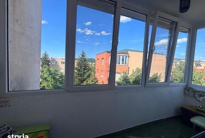 Apartament cu 3 camere decomandat în Dâmbu Pietros - 8