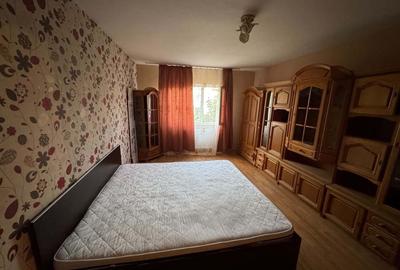 Apartament cu 2 camere decomandat în Nufărul