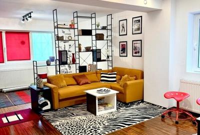 Apartament cu 2 camere semidecomandat, mobilat în Timpuri Noi