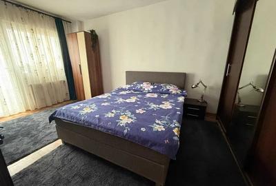 Apartament cu 2 camere decomandat, mobilat în Zorilor