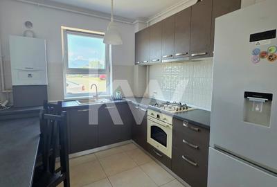 Apartament cu 3 camere decomandat, mobilat în Tractorul - 3