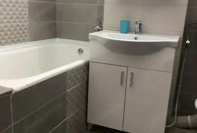 Garsonieră semidecomandată în Titan