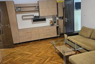 Apartament cu 2 camere semidecomandat în Șagului