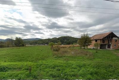 Teren de 2483 mp, în Bunești