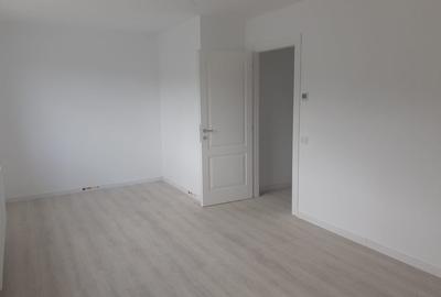 Apartament cu 2 camere decomandat în Nicolina - 5