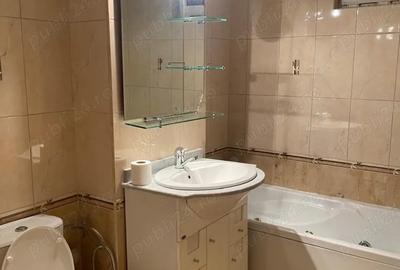 Apartament cu 3 camere decomandat în Central - 1