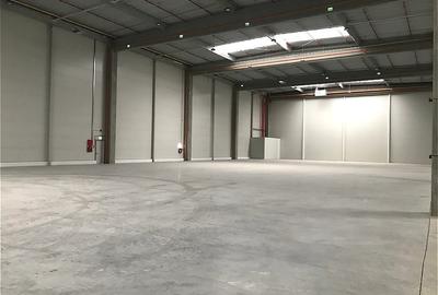 Spațiu industrial, de 1,364 mp, în Exterior Est