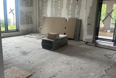 Casă cu 3 camere decomandat în Central - 2