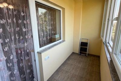 Apartament cu 3 camere decomandat în Împăratul Traian