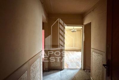 Apartament cu 3 camere decomandat în Dacia - 8