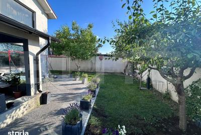 Casă cu 4 camere cu Teren 400 Mp în Malu Mare - 11