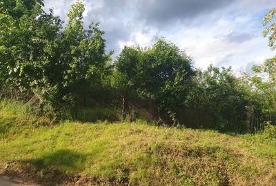 Teren de 1861 mp, în Central