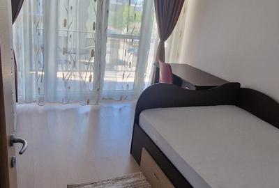 Apartament cu 3 camere în Nufărul