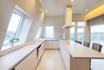 Apartament cu 4 camere decomandat, mobilat în Iancu Nicolae