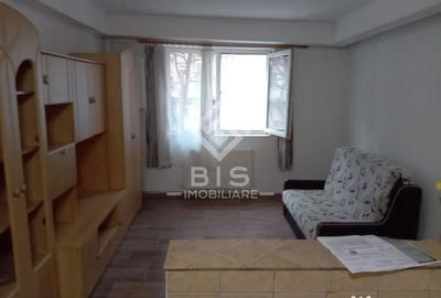 Garsonieră decomandată în Central