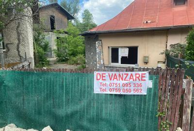 Casă individuală cu 2 camere cu Teren 867 Mp în Poiana Câmpina