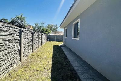 Casă cu Teren 250 Mp în Sânmihaiu Român - 2