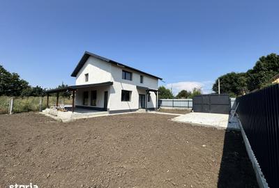 Casă cu 3 camere cu Teren 500 Mp în Vânători