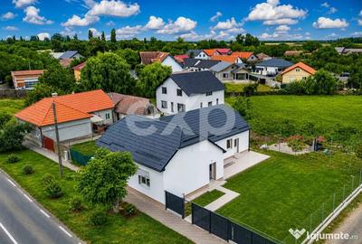 Casă cu 3 camere cu Teren 480 Mp în Utvin