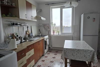 Apartament cu 3 camere decomandat, mobilat în Răcăciuni - 11
