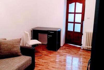 Apartament cu 3 camere semidecomandat în Take Ionescu
