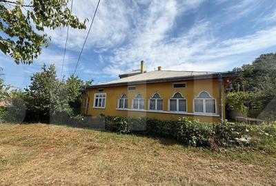 Casă individuală cu 4 camere cu Teren 8379 Mp în Șoldănești