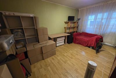 Apartament cu 2 camere decomandat, mobilat în Vitan