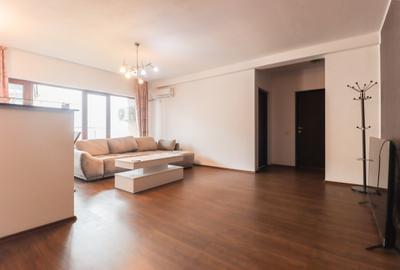 Apartament cu 3 camere semidecomandat în Central - 2